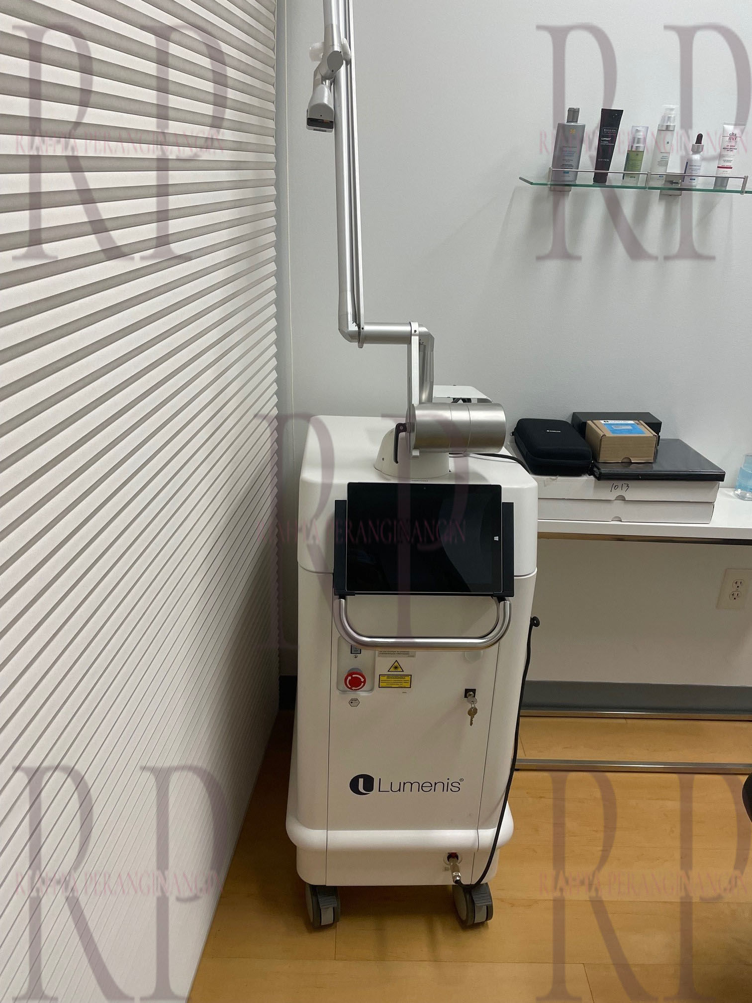2018 Lumenis PiQo4 multi-wavelength laser for tattoo and pigmentation removal